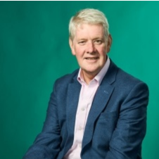 Niall MacGinnis